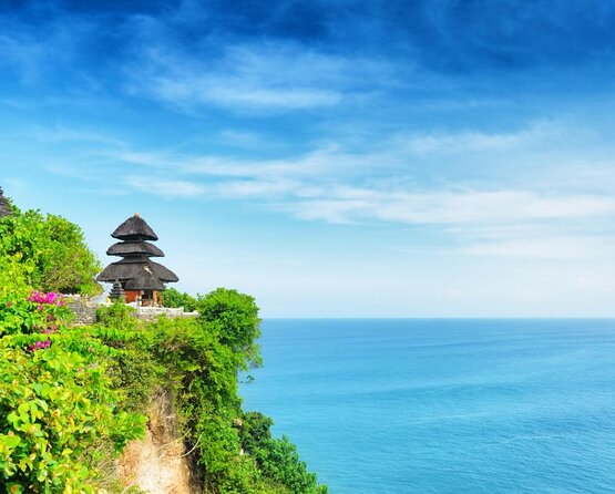 Uluwatu Surrounding: GWK- Padang Beach- Uluwatu Temple - Key points to know before booking