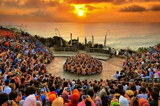 Uluwatu Temple & Kecak Fire Dance Show (Include All Tickets) - Timing, crowds, and practical comfort