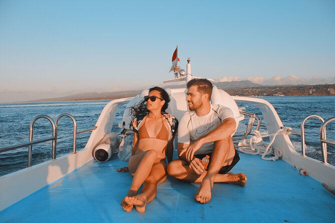 VIP Private Boat to Nusa Penida: Snorkeling with Mantas + Land Tour Adventure - Kelingking Cliff and the famous viewpoint